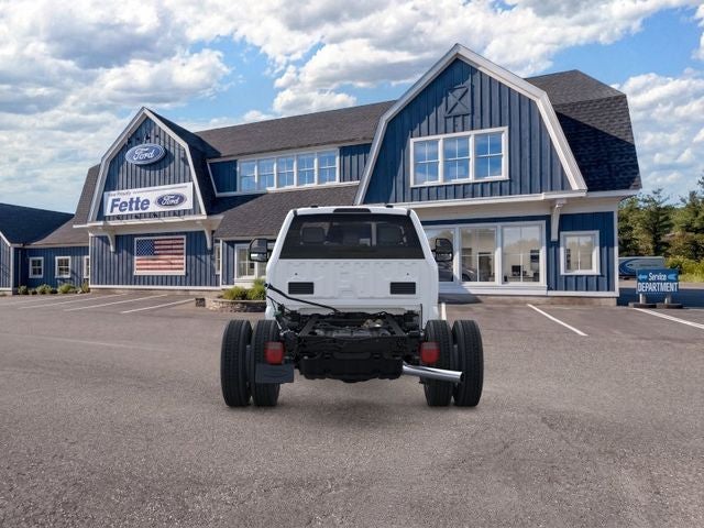 2026 Ford F-550SD — detail view